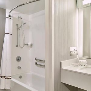 Queen Room Two Queen Beds Roll Shower Mobility Accessible